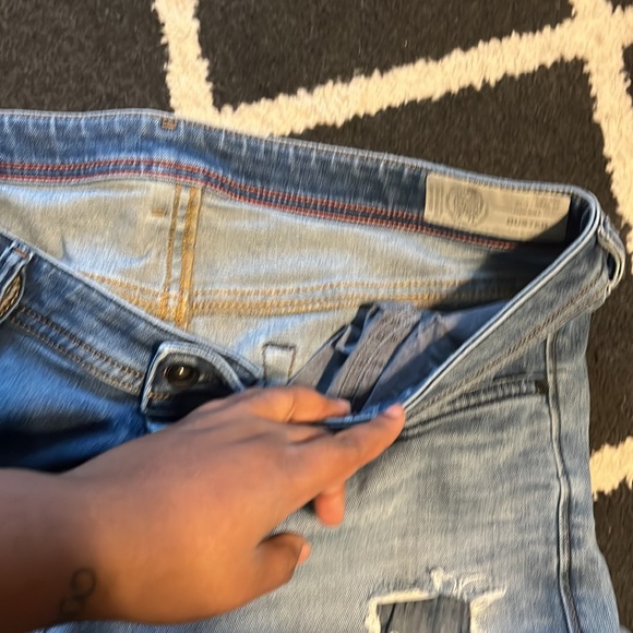 Men’s Jean - Picture 2 of 3